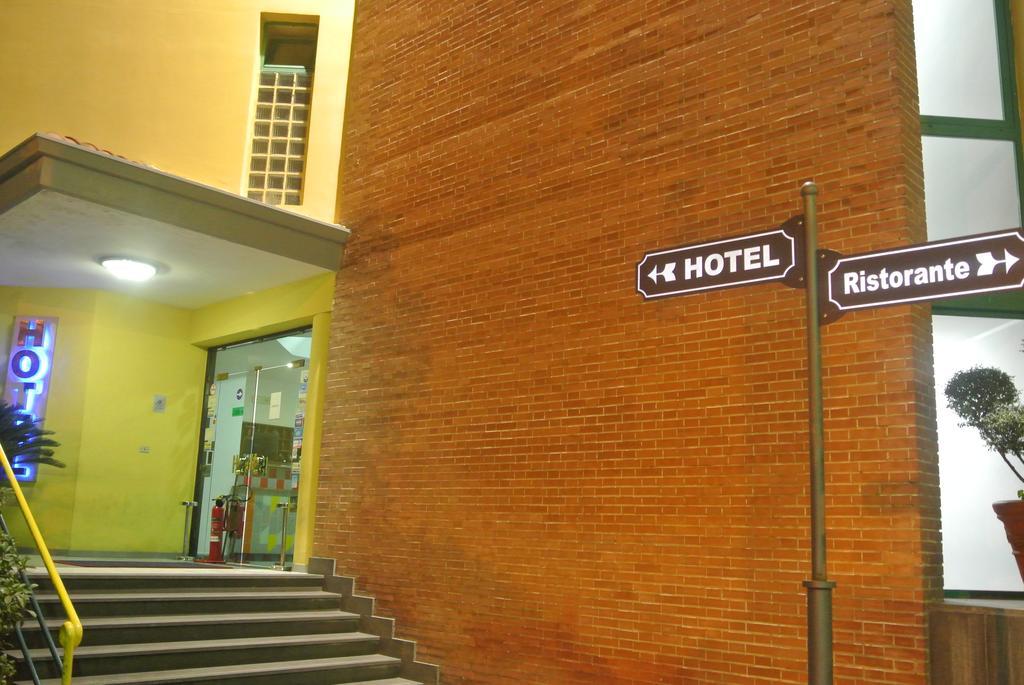 Melito di Napoli Hotel Stefano A Melito מראה חיצוני תמונה