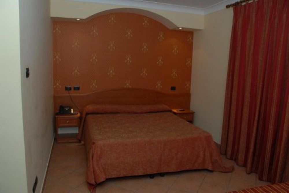 Melito di Napoli Hotel Stefano A Melito מראה חיצוני תמונה
